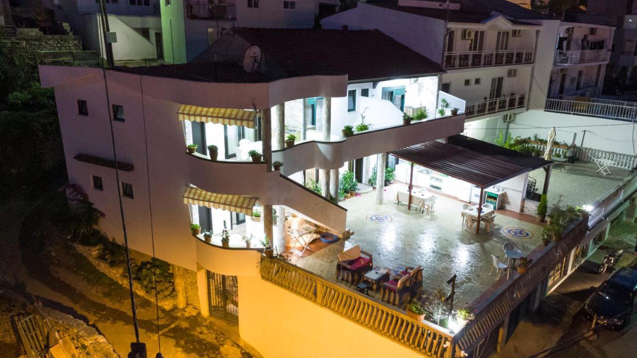 Apartments Ishmi In Center Of Ulcinj Exterior foto