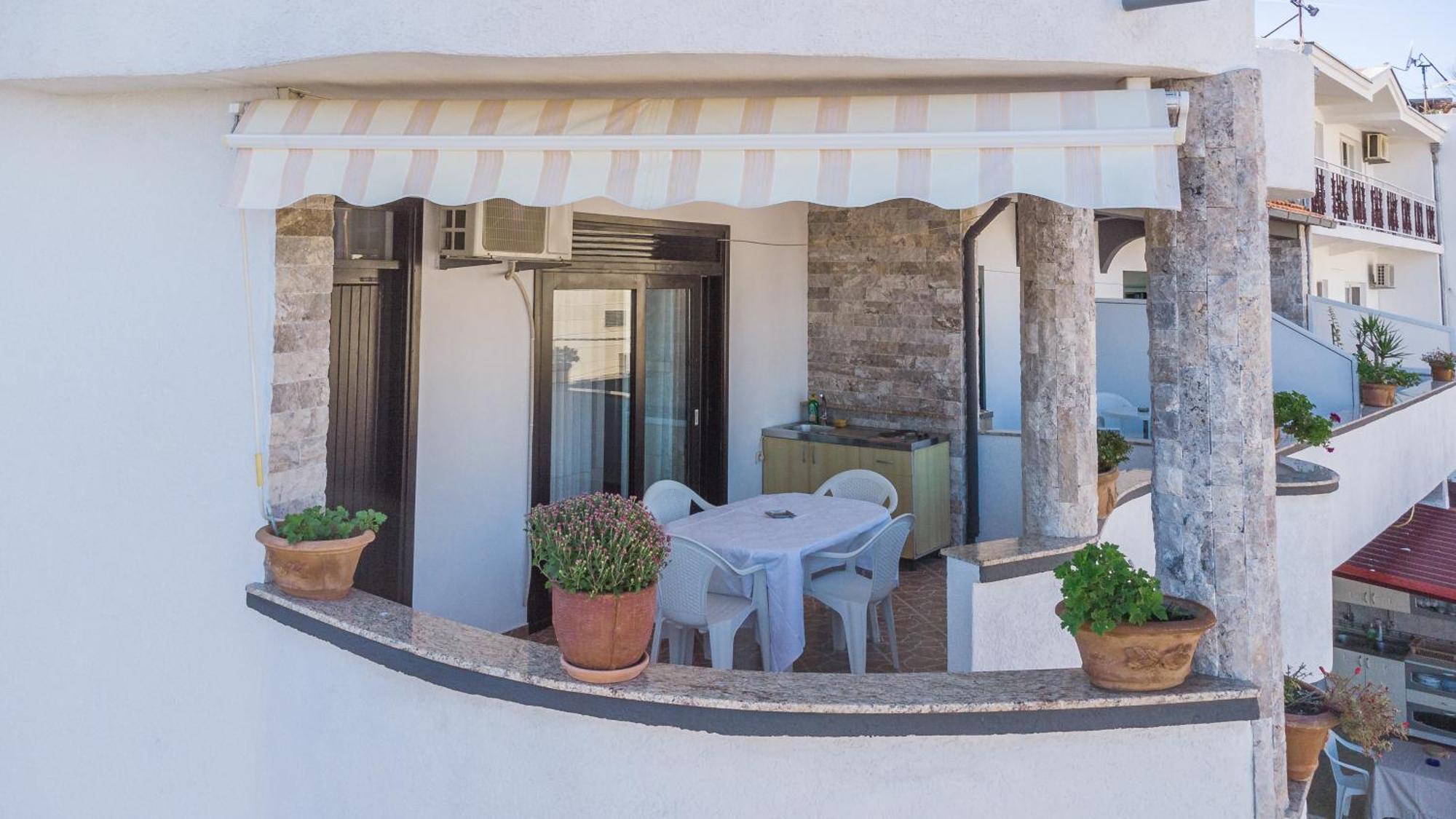 Apartments Ishmi In Center Of Ulcinj Quarto foto